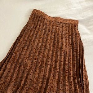 midi cheetah print skirt.